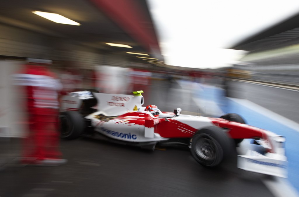 TOYOTA TF109 TEST ALGARVE MOTOR PARK